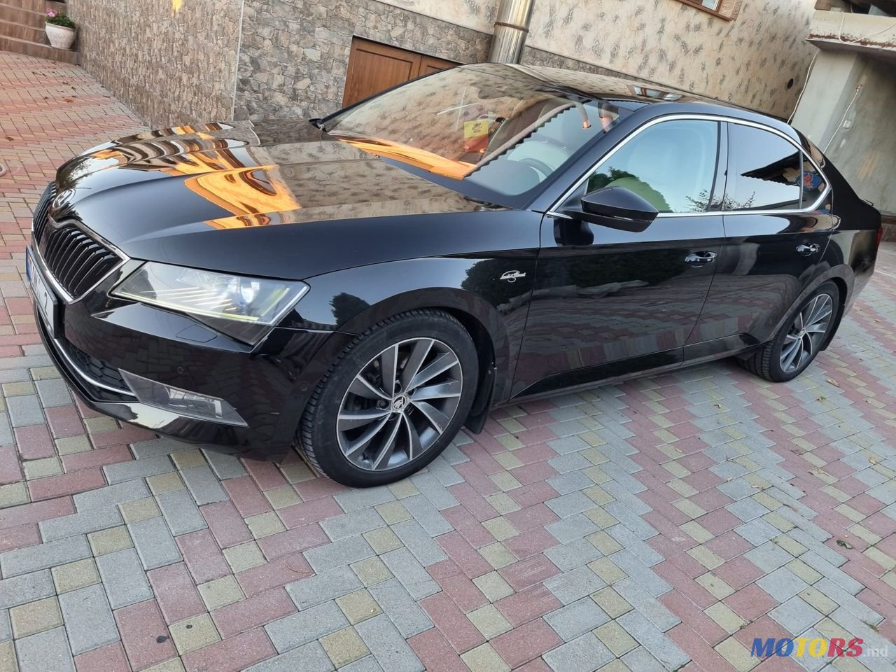 2015' Skoda Superb photo #3