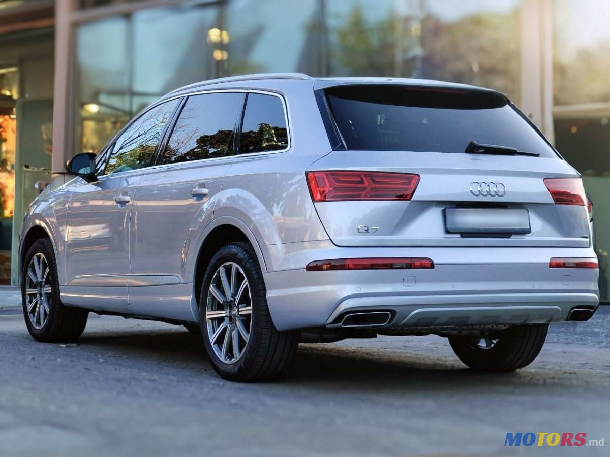 2019' Audi Q7 photo #6