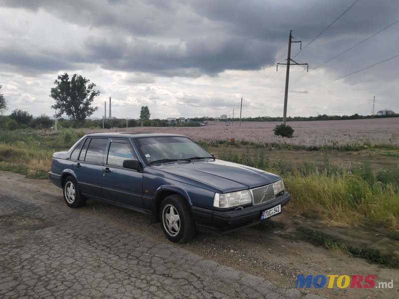 1991' Volvo 900 Series photo #2