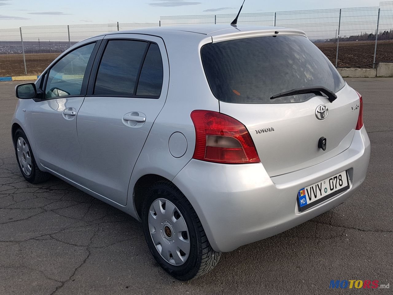 2007' Toyota Yaris photo #3