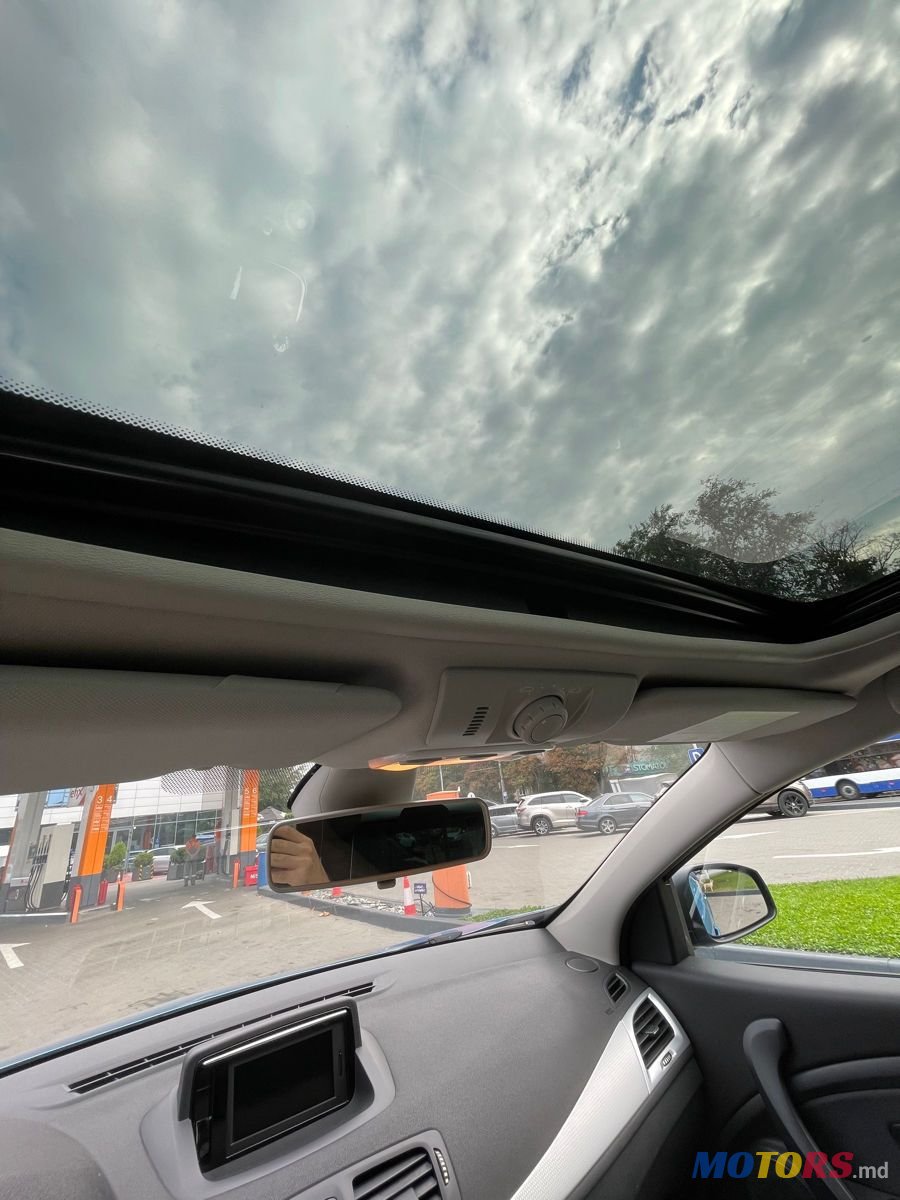 2013' Renault Megane photo #6