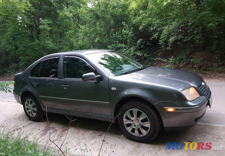 2004' Volkswagen Jetta photo #1