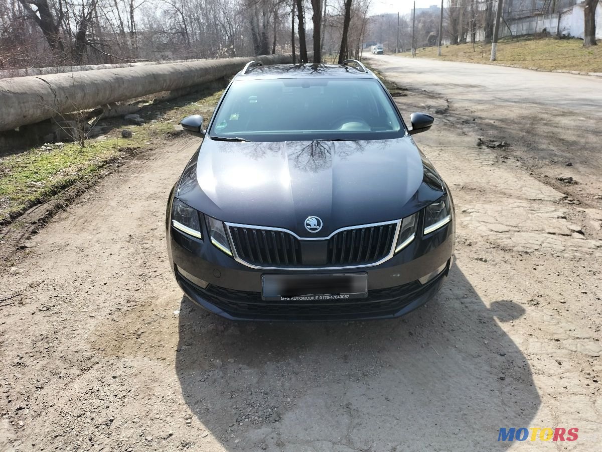 2019' Skoda Octavia photo #2