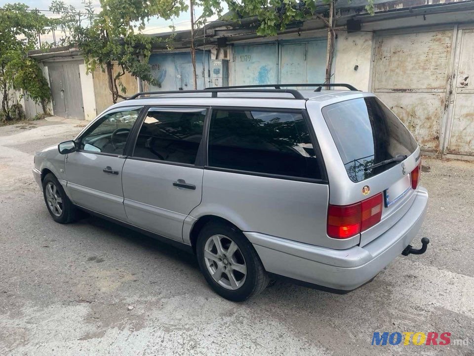 1995' Volkswagen Passat photo #5