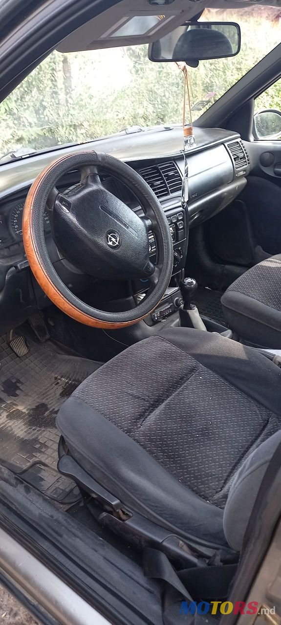 1996' Opel Vectra photo #4