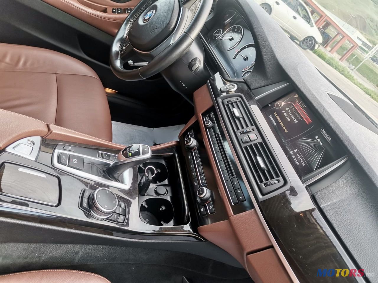 2015' BMW 5 Series photo #5