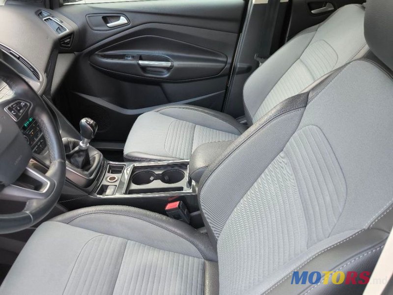 2016' Ford Kuga photo #3