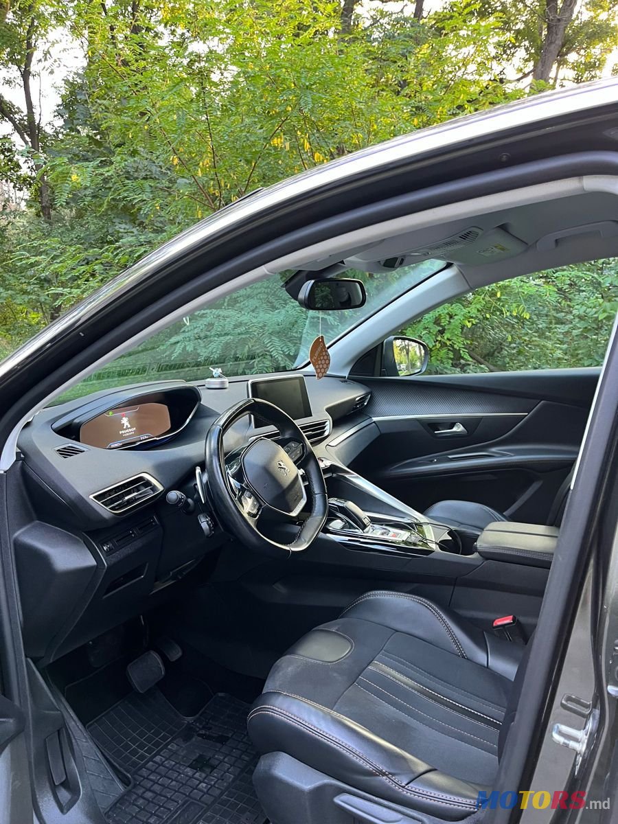 2019' Peugeot 3008 photo #5