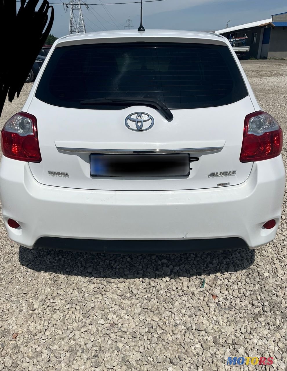 2010' Toyota Auris photo #3