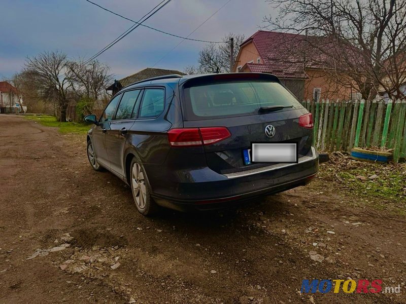 2019' Volkswagen Passat photo #3