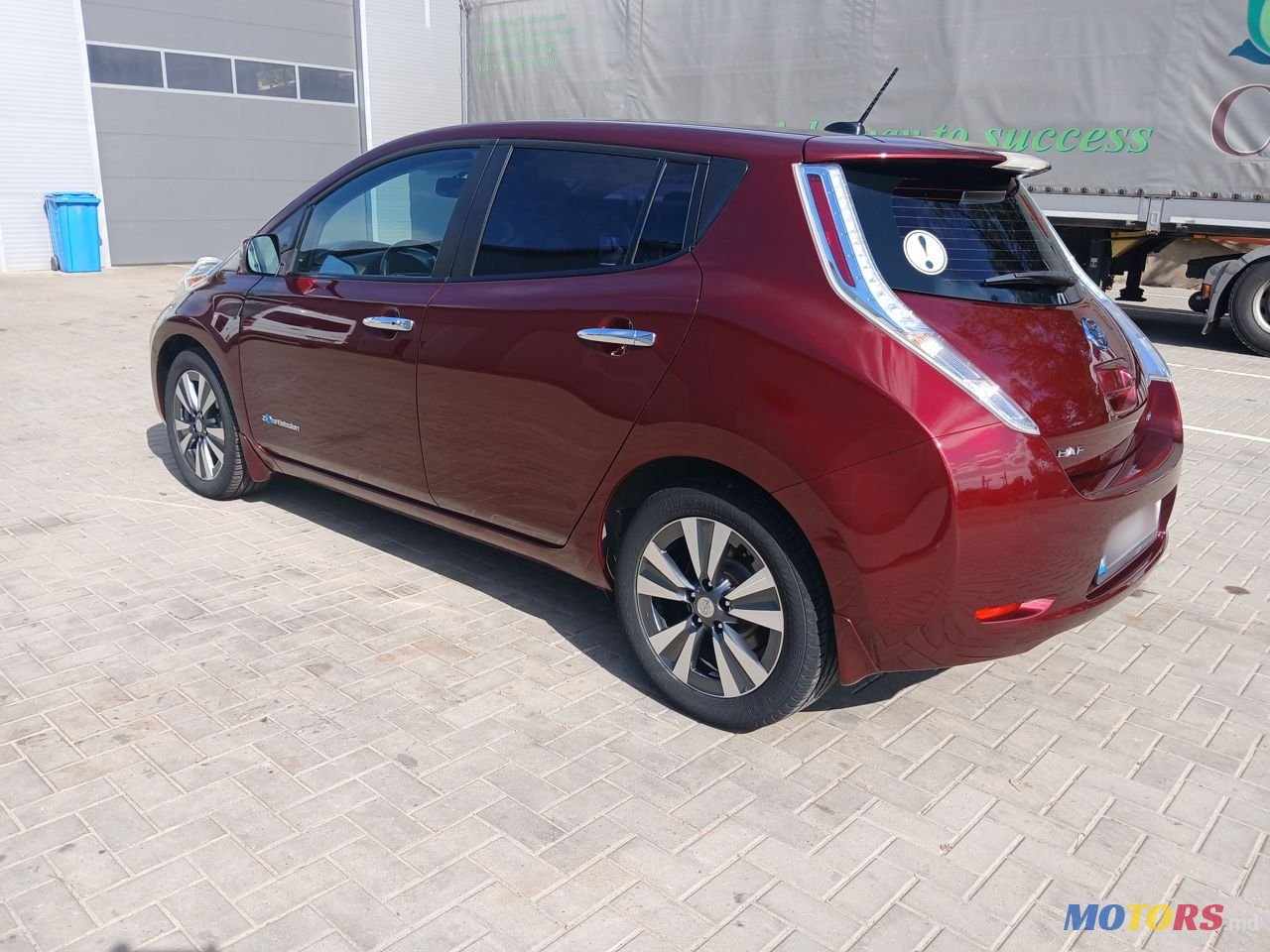 2015' Nissan Leaf photo #2