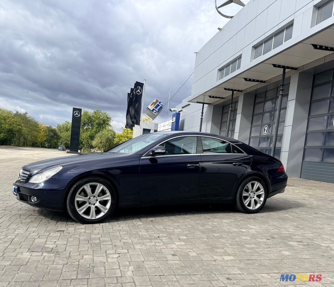 2005' Mercedes-Benz CLS-Class photo #2