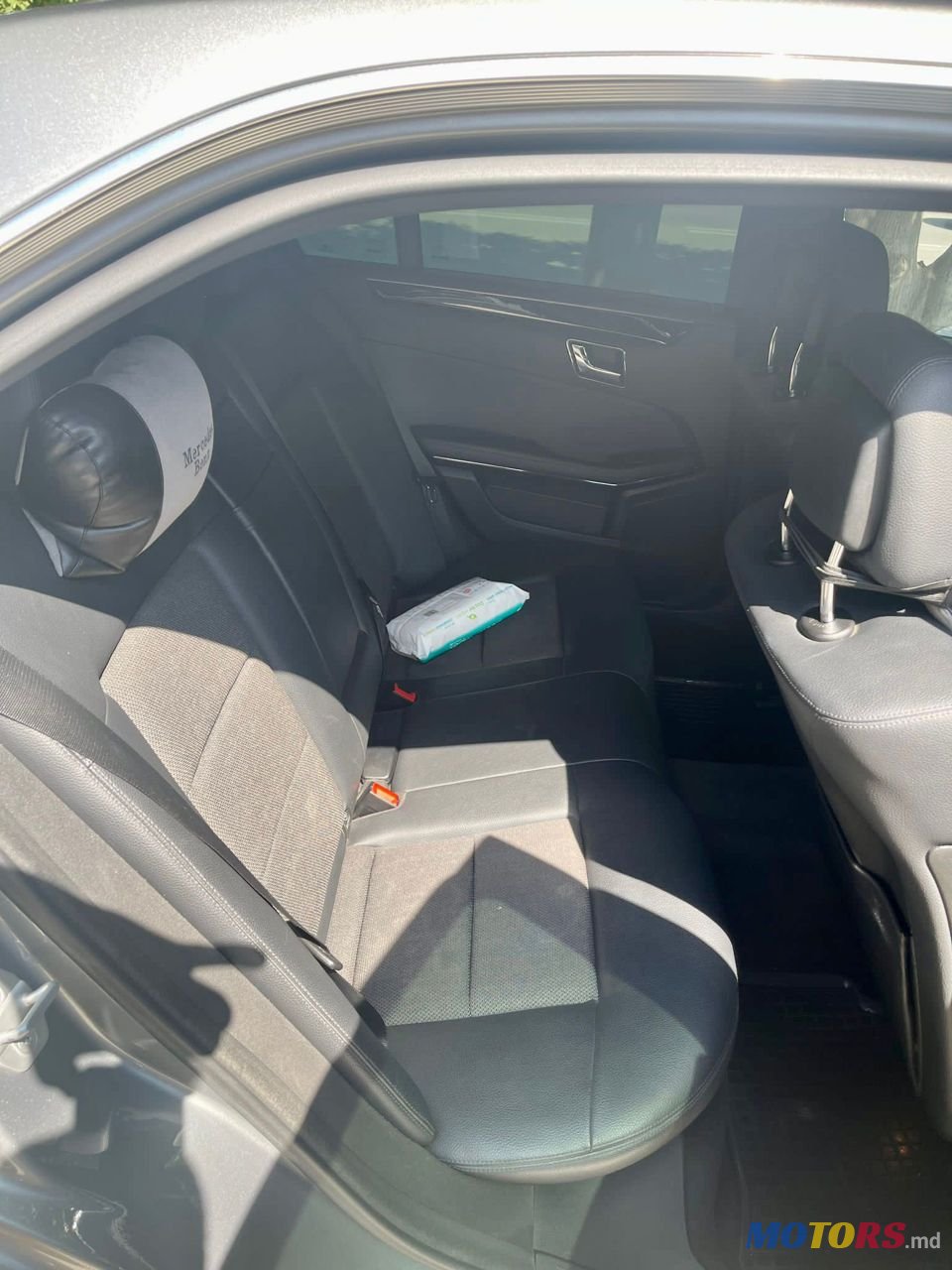 2011' Mercedes-Benz E Класс photo #4