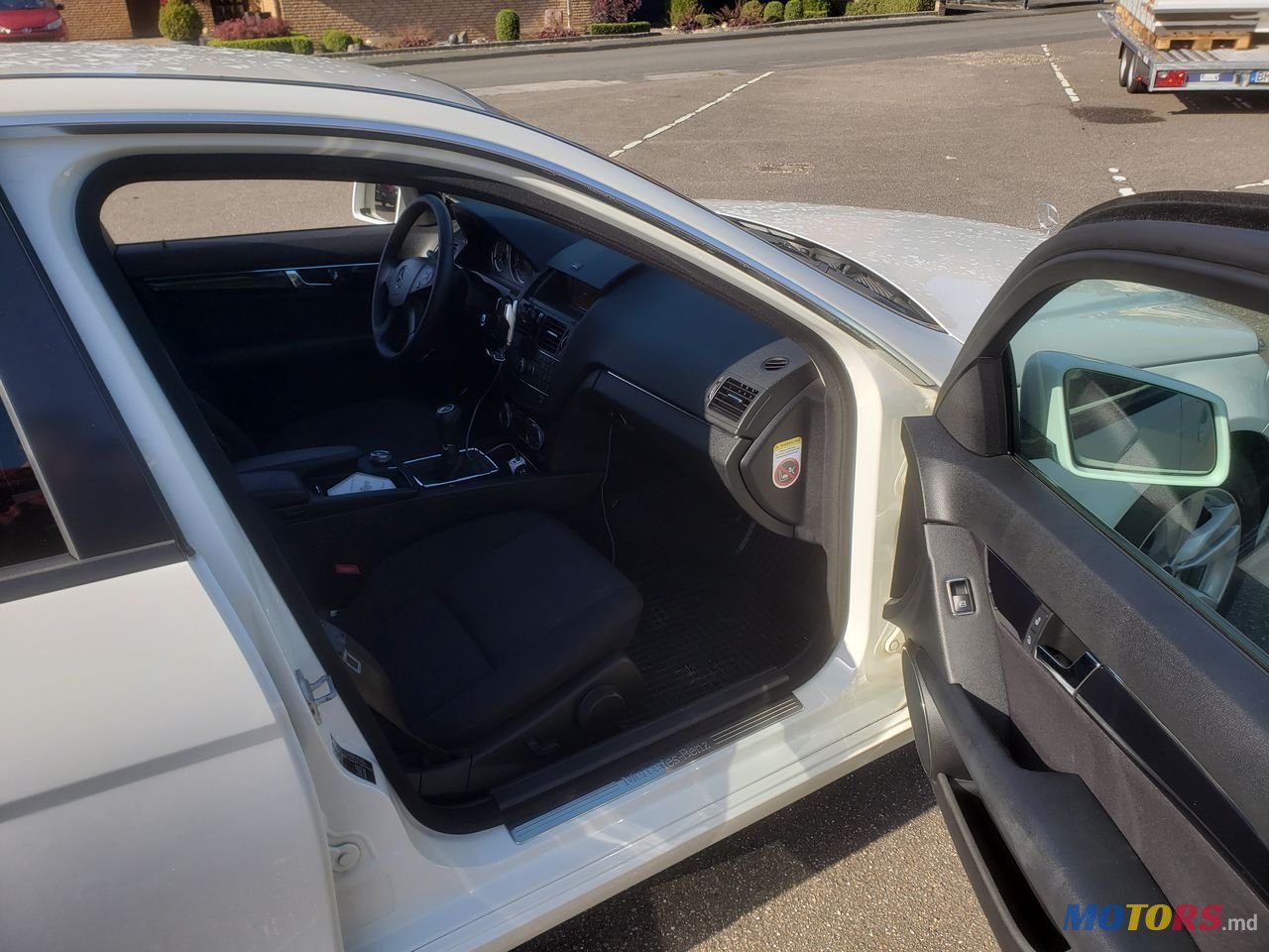 2009' Mercedes-Benz C Класс photo #3