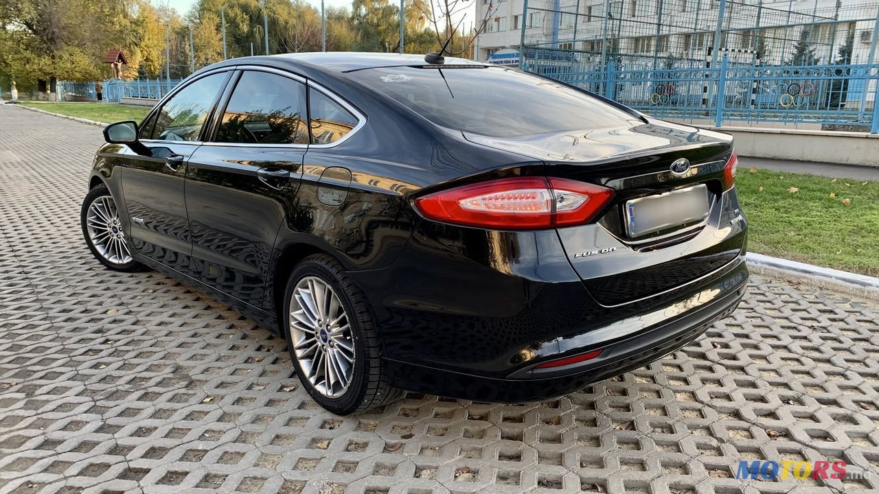 2012' Ford Fusion photo #5