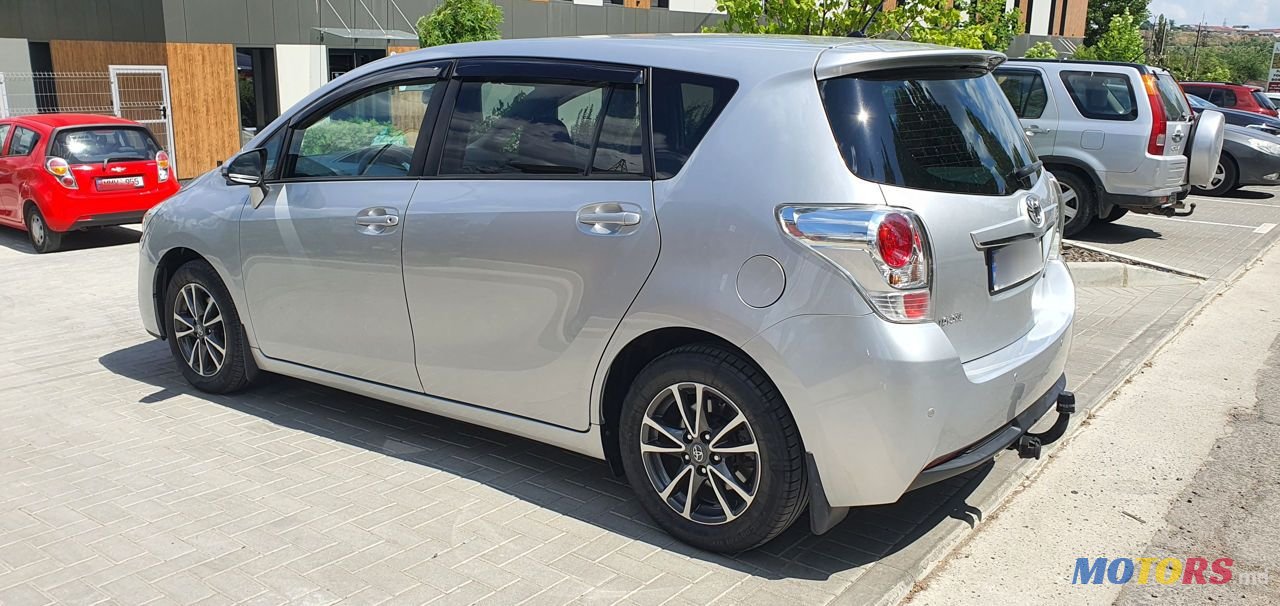 2014' Toyota Verso photo #3