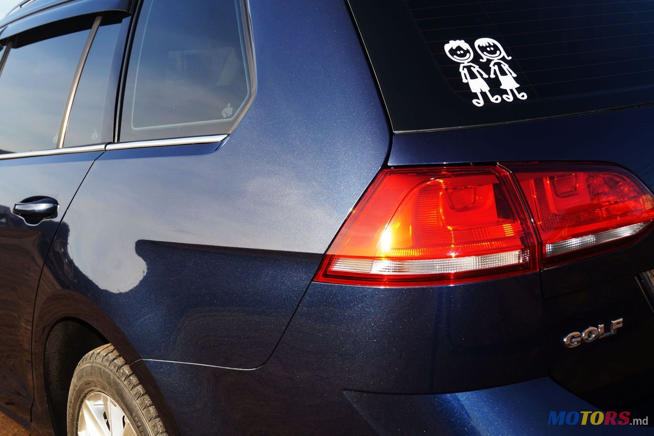 2014' Volkswagen Golf photo #4