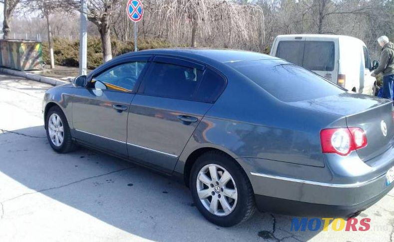 2006' Volkswagen Passat photo #2