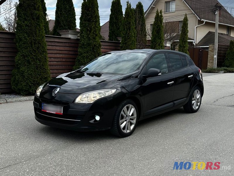 2010' Renault Megane photo #1