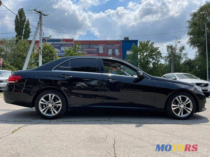 2014' Mercedes-Benz E photo #2