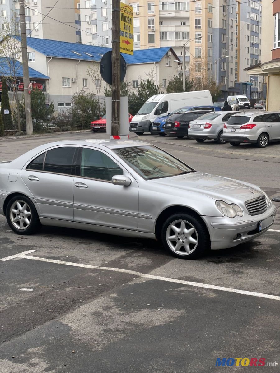 2003' Mercedes-Benz C Класс photo #1