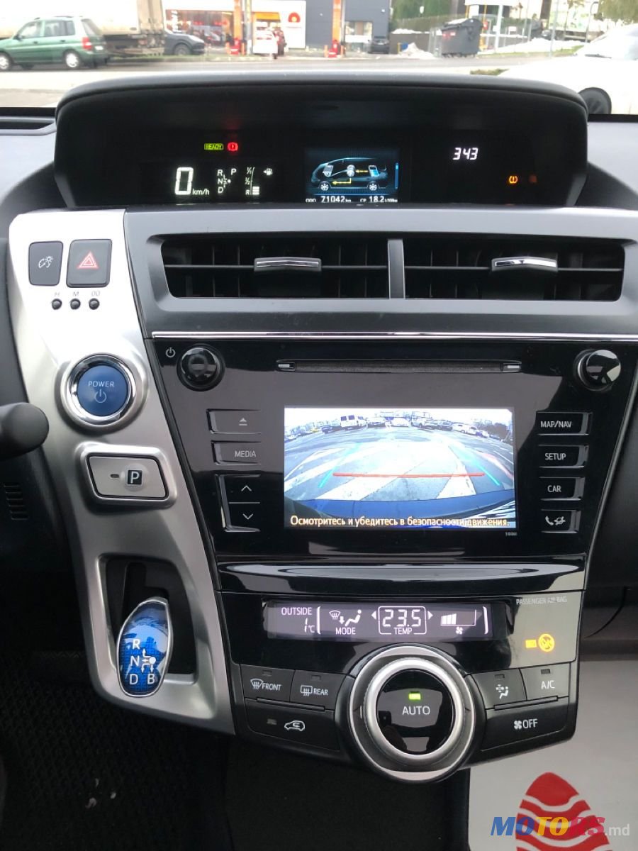 2020' Toyota Prius + photo #6