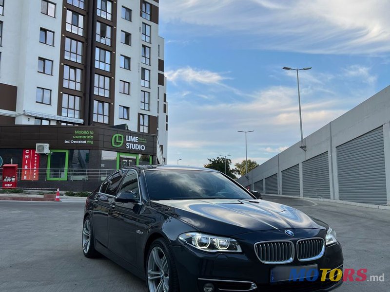 2014' BMW 5 Series photo #1