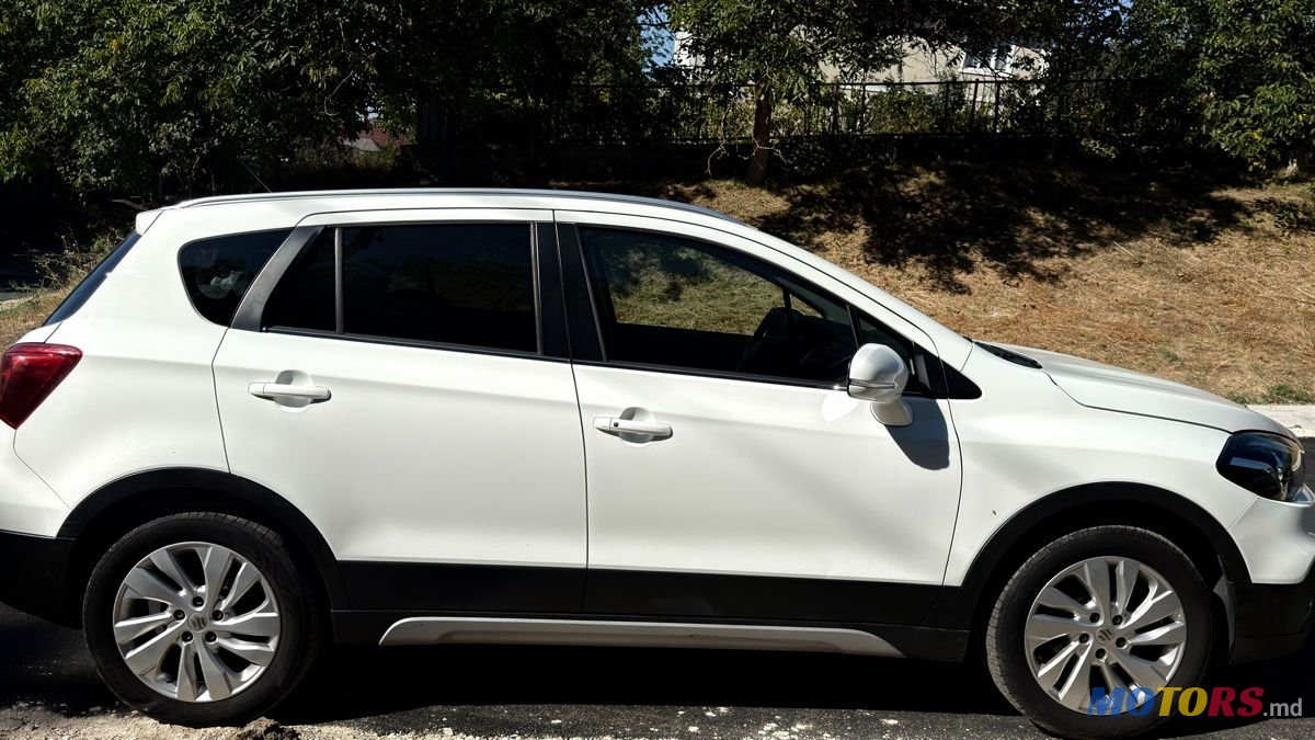 2019' Suzuki SX4 photo #4