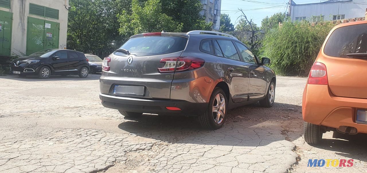 2013' Renault Megane photo #3