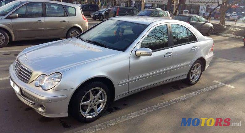 2006' Mercedes-Benz C photo #1