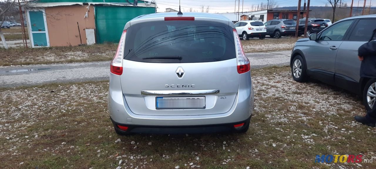2013' Renault Grand Scenic photo #4
