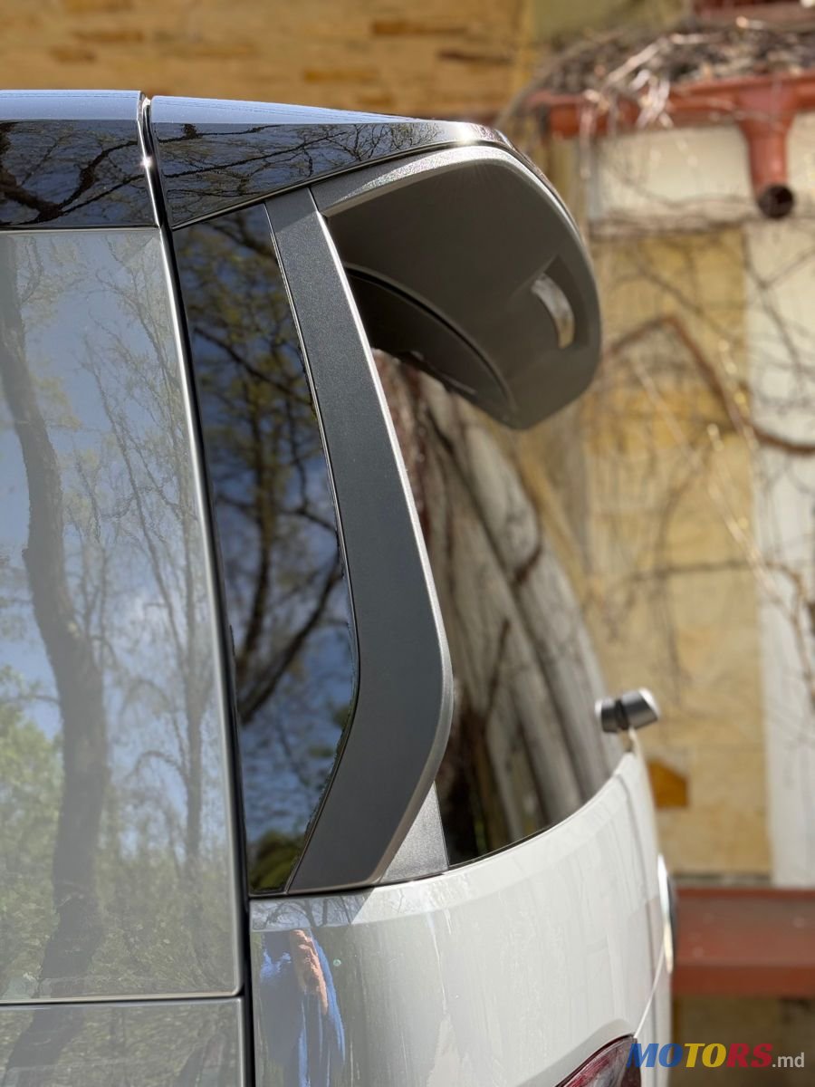 2023' Volkswagen Multivan photo #5