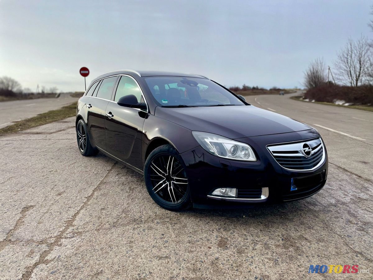 2012' Opel Insignia photo #1