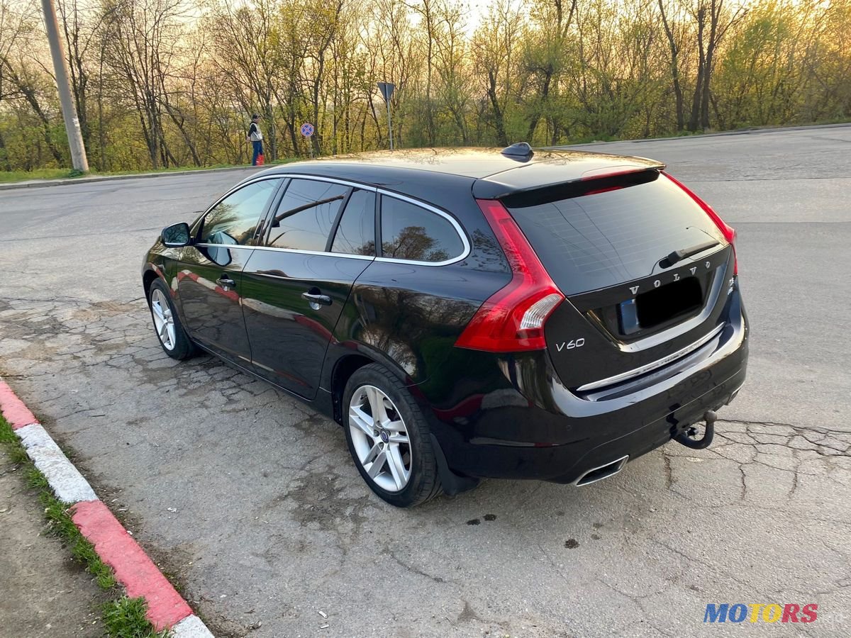 2015' Volvo V60 photo #5