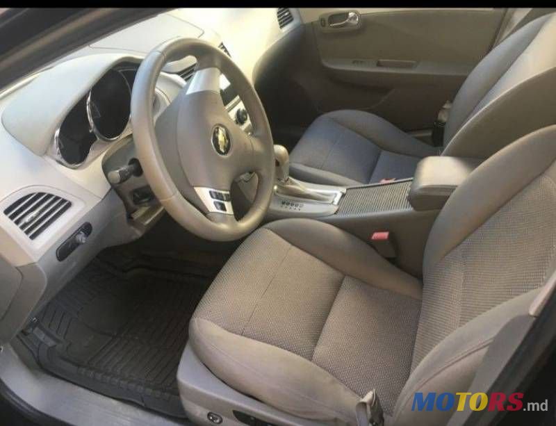 2012' Chevrolet Malibu photo #3