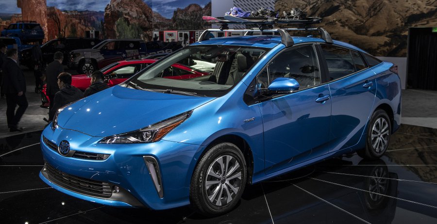 Toyota Prius gets AWD-e version, refreshed looks for 2019