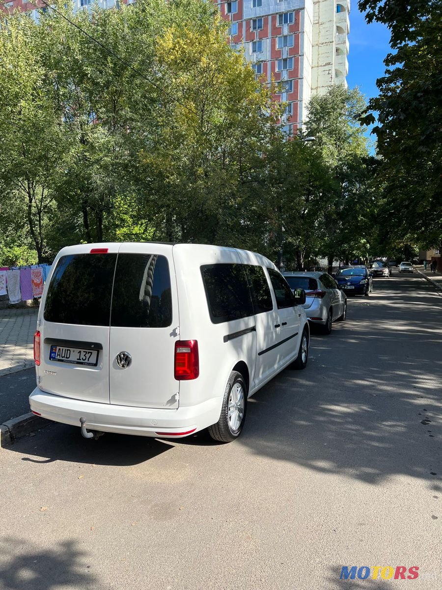 2012' Volkswagen Caddy photo #6