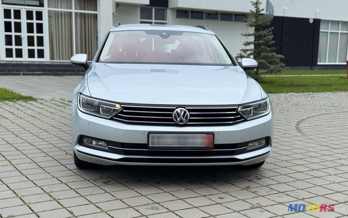 2018' Volkswagen Passat photo #1