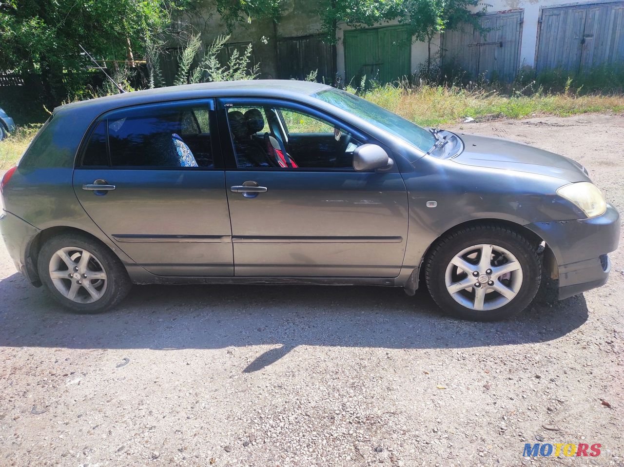 2004' Toyota Corolla photo #2