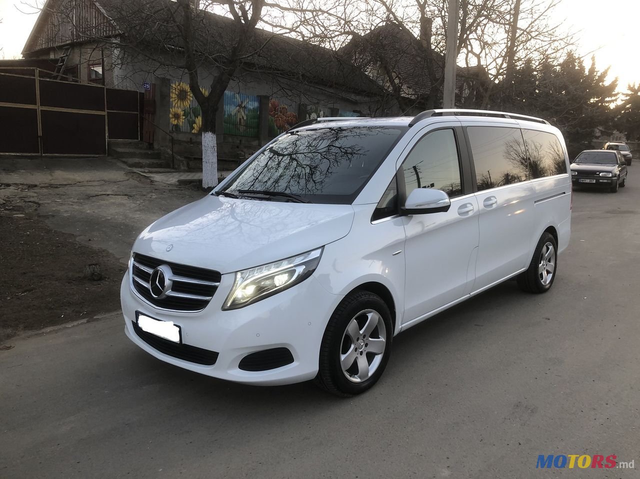 2015' Mercedes-Benz V Класс photo #1