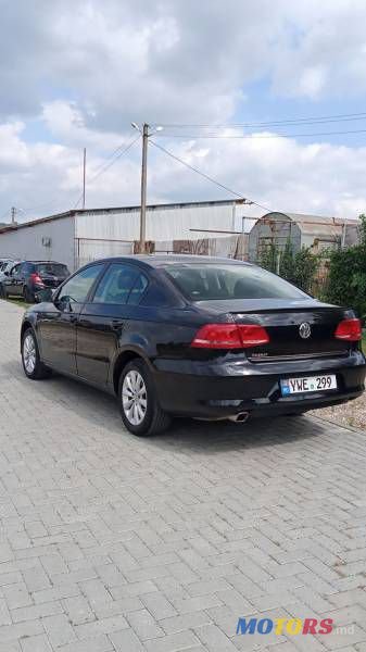 2013' Volkswagen Passat photo #6