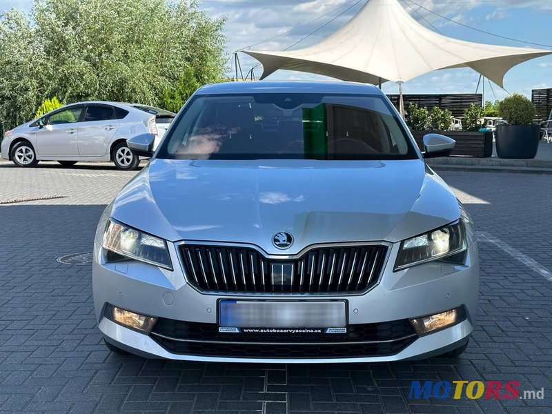 2016' Skoda Superb photo #2