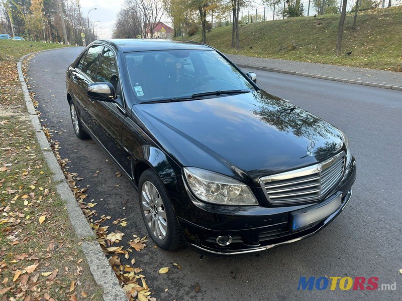 2008' Mercedes-Benz C-Class photo #4