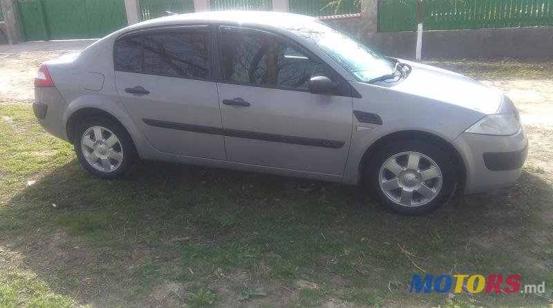 2005' Renault Megane photo #7