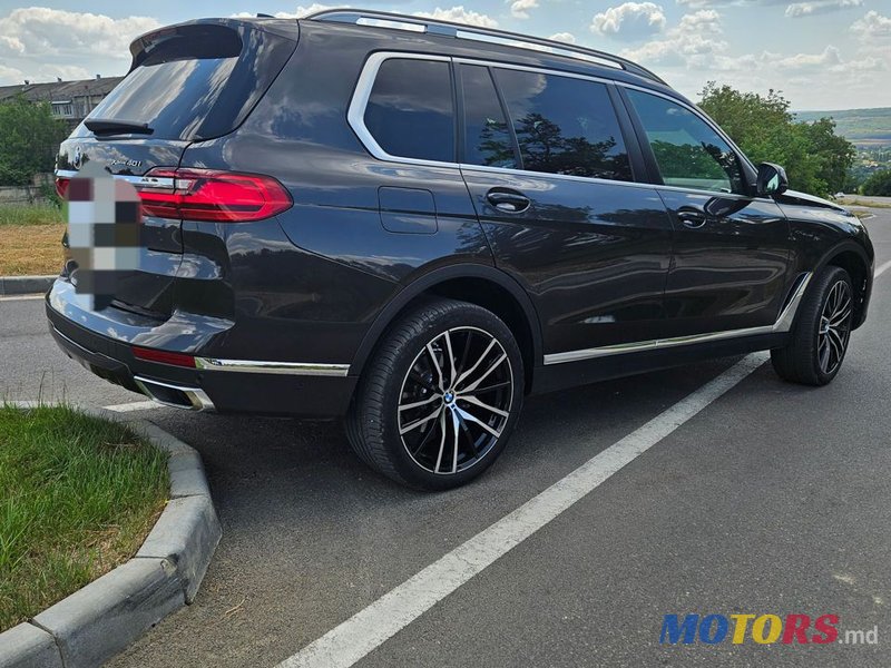 2022' BMW X7 photo #5