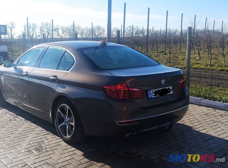 2015' BMW 5 Series photo #7