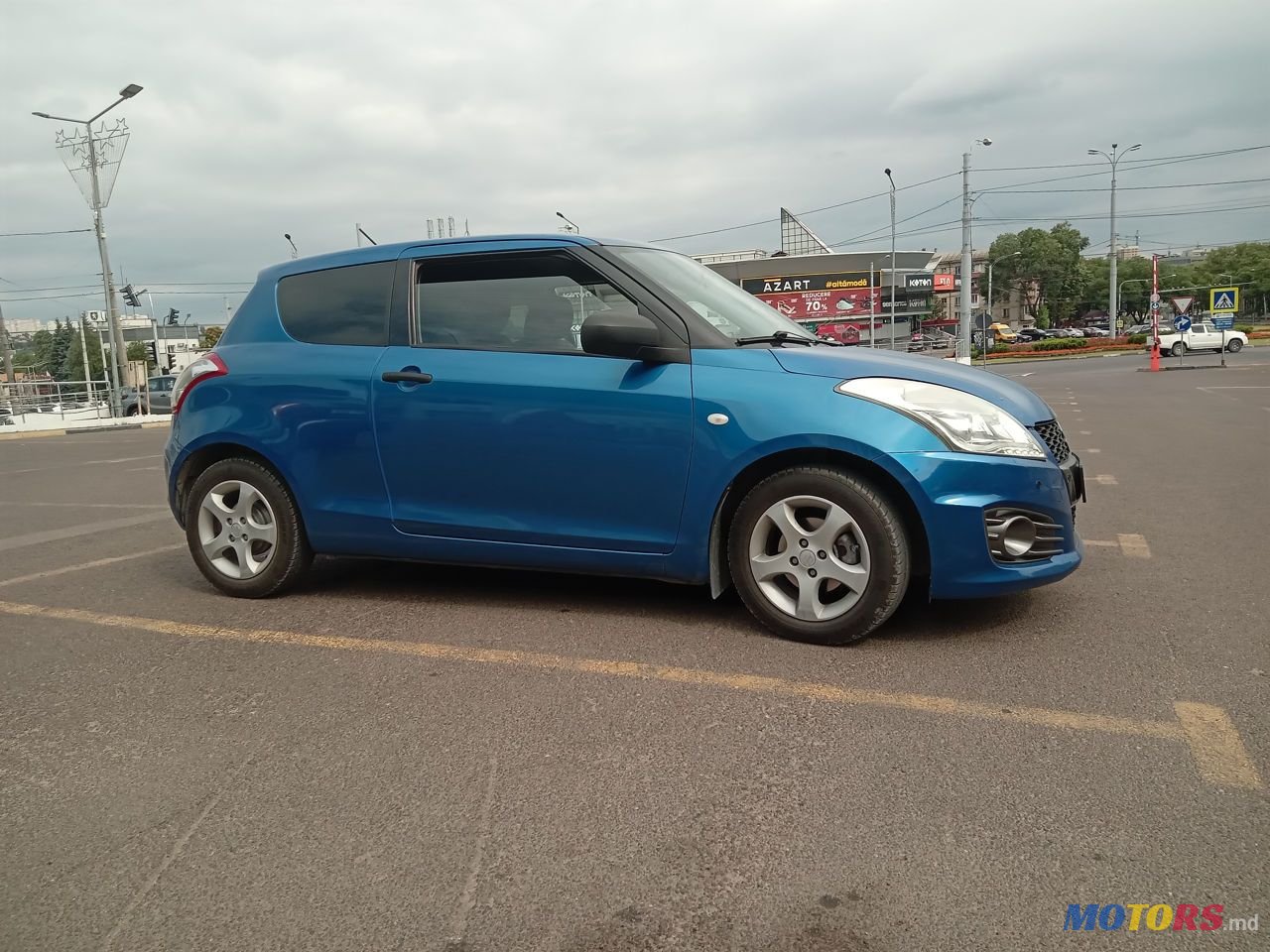 2010' Suzuki Swift photo #1