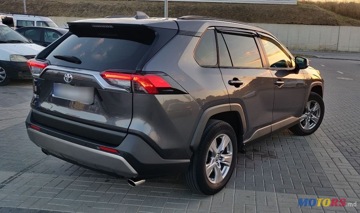 2022' Toyota RAV4 photo #4