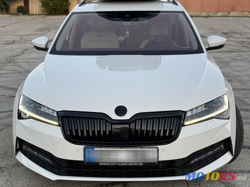 2019' Skoda Superb photo #1