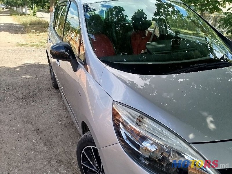 2014' Renault Grand Scenic photo #4